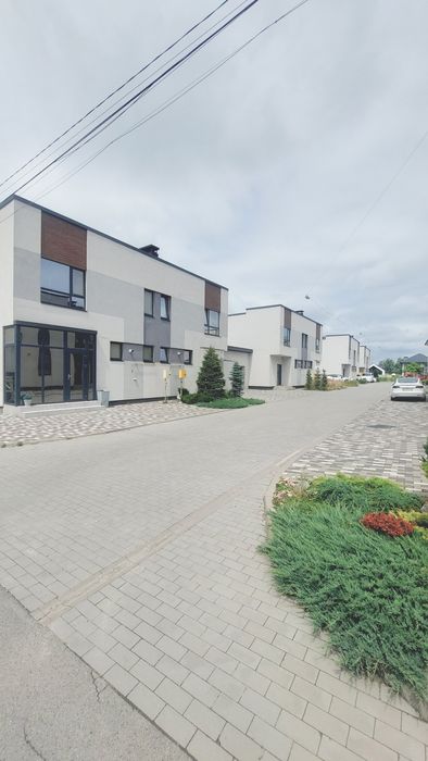 Продам газифікований будинок в бізнез КМ "Балатон". Нові Петрівці