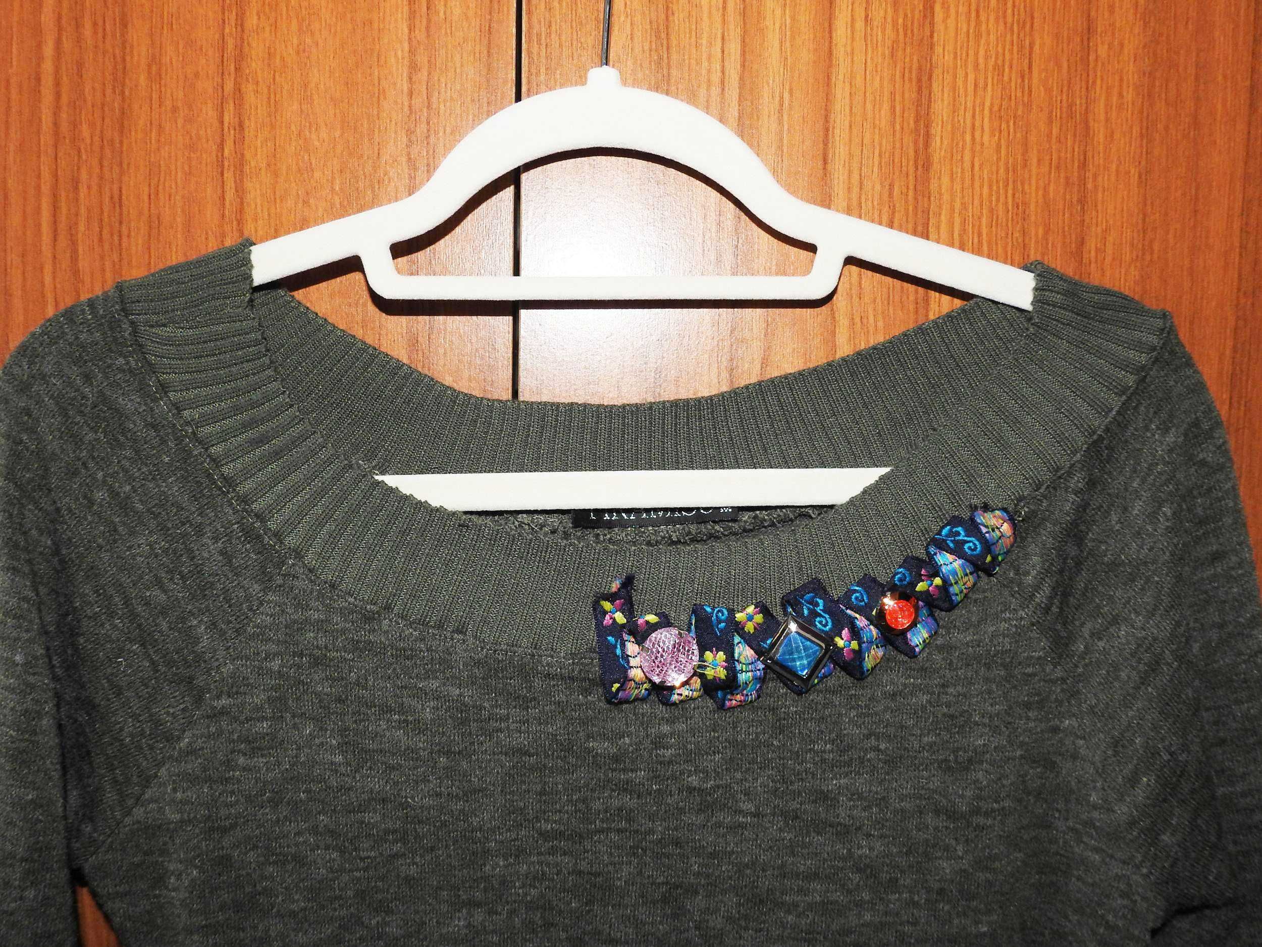 Długi damski sweter - M