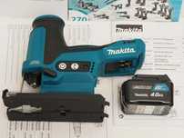 Zestaw bateria 4ah + Pila MAKITA JV 102 wyrzynarka 10,8v-12v