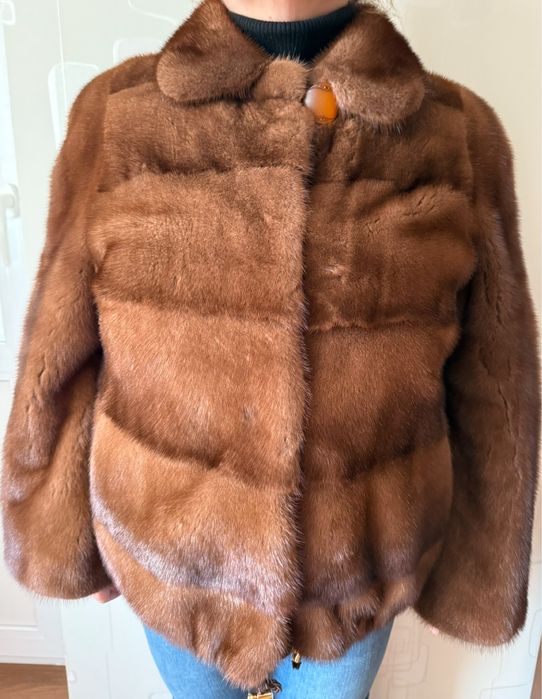 Шуба з хутра норки б/в