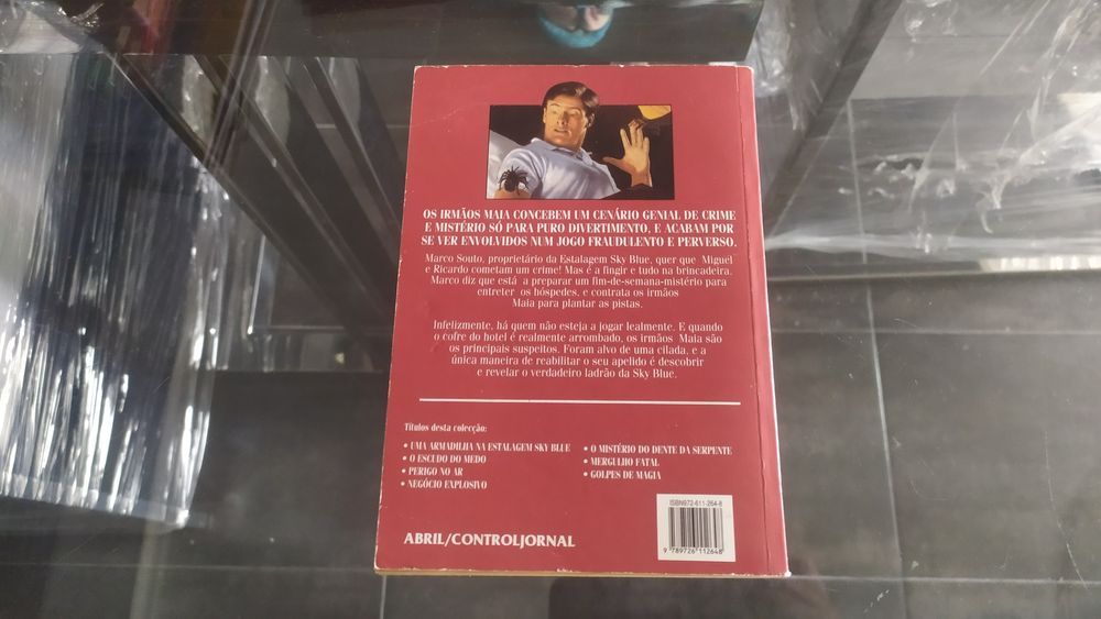 Livro jovens detectives