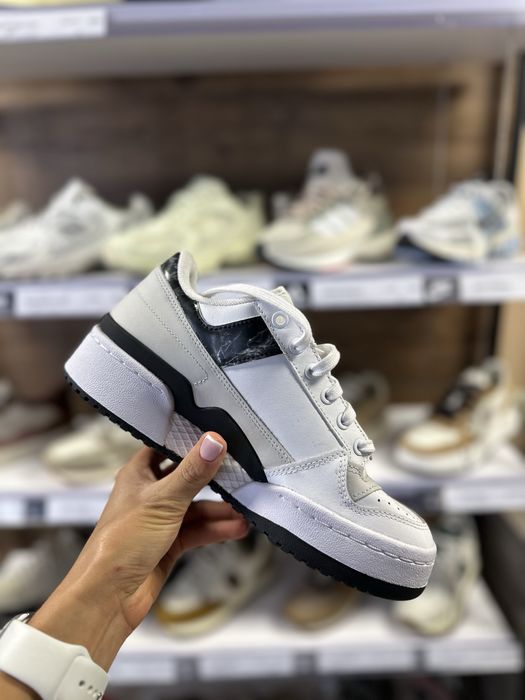 Оригінальні кросівки Adidas Forum Bold GY6988