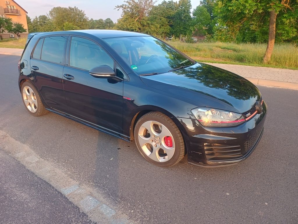 Volkswagen Golf MK7 gti performance