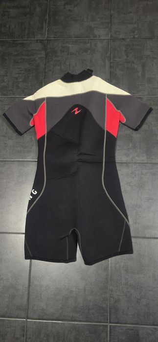 Kombinezon nurkowy damski AQUALUNG BALANCE COMFORT 5,5mm r.S komplet