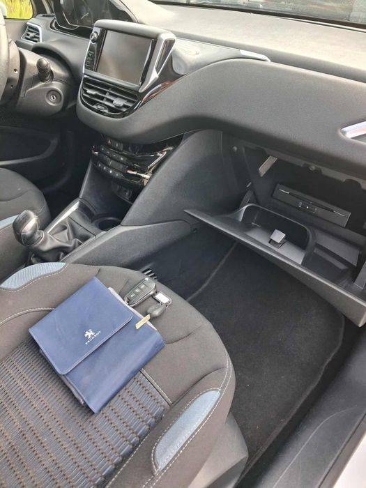 Peugeot 208 1.4 hdi