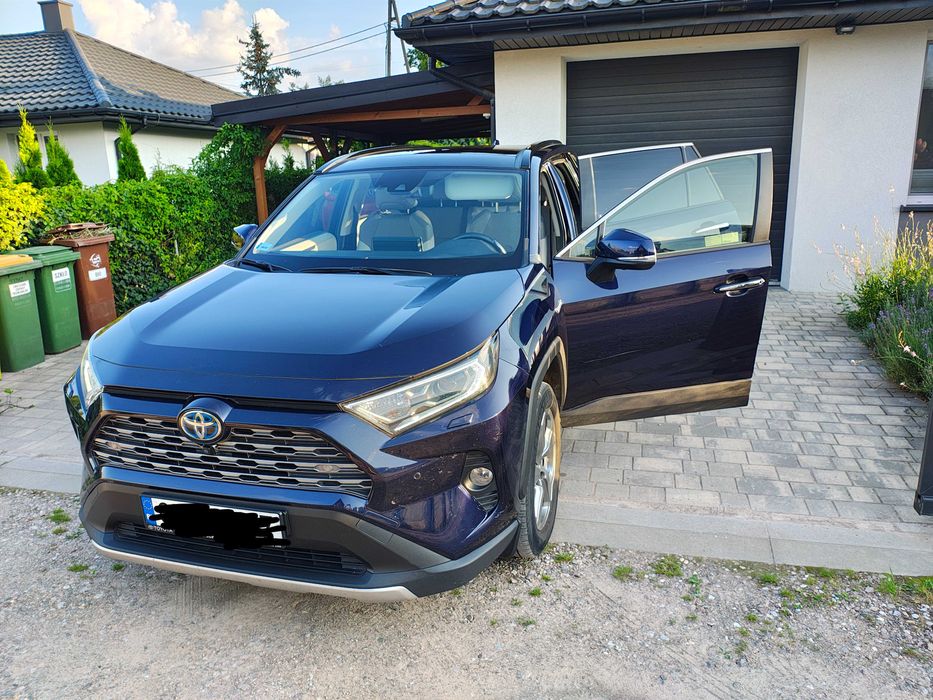 Toyota RAV4 Hybrid AWD – 2019 – najwyższa wersja wyposażenia