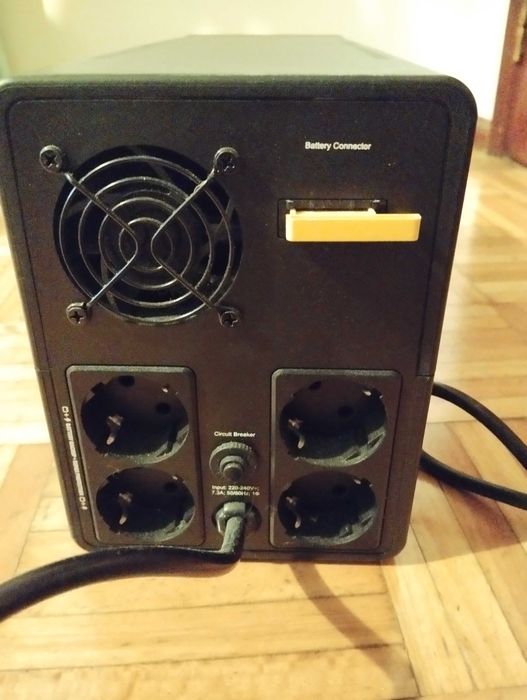 APC Easy UPS 1600w