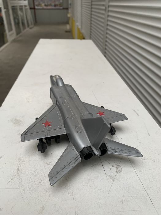 Літак винищувач Су-15