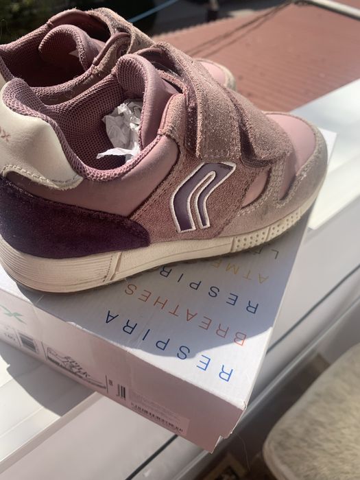 Продам дитячі кросівки Geox, 27 р.