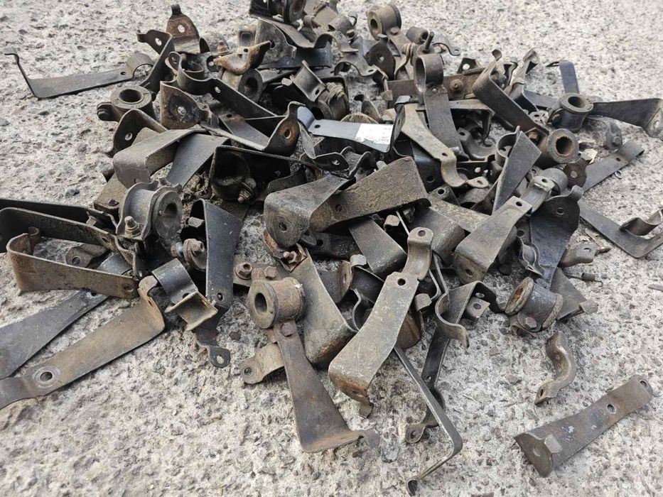 Кронштейн стабілізатора мерседес 190 124 202 210 211 212