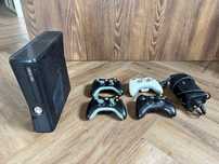 Xbox 360 slim.
