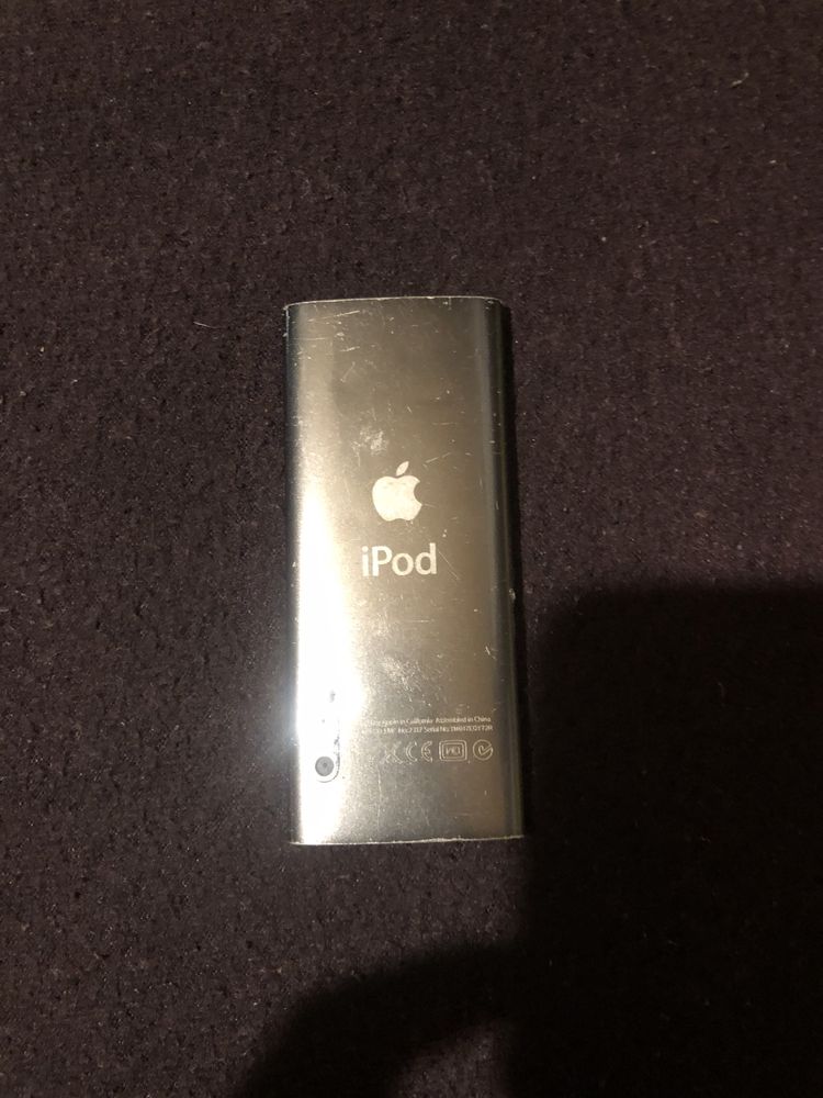 Продам iPod  рабочий