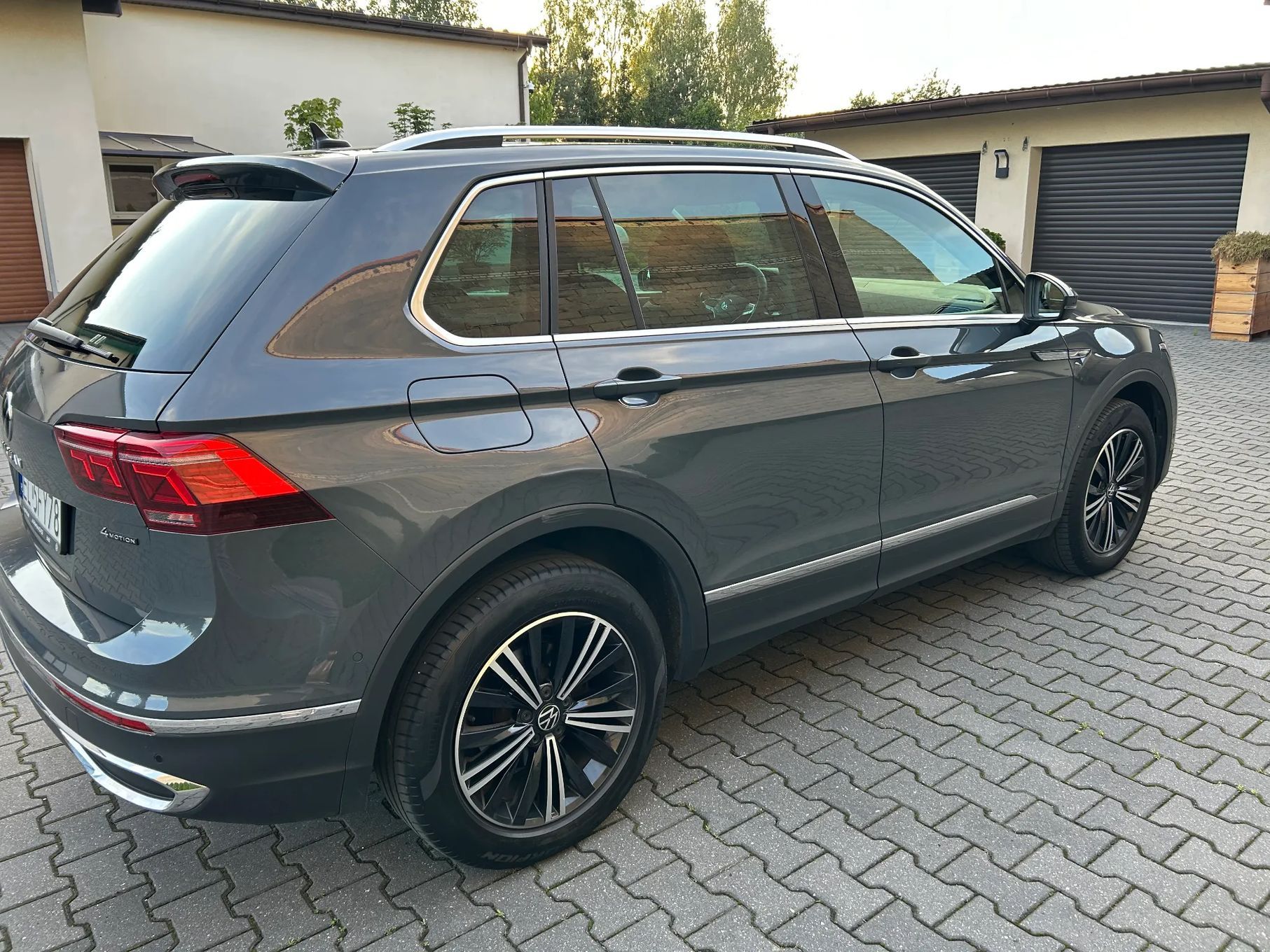 Volkswagen Tiguan pierwszy właściciel, stan idealny , na gwarancji , salon FV23%