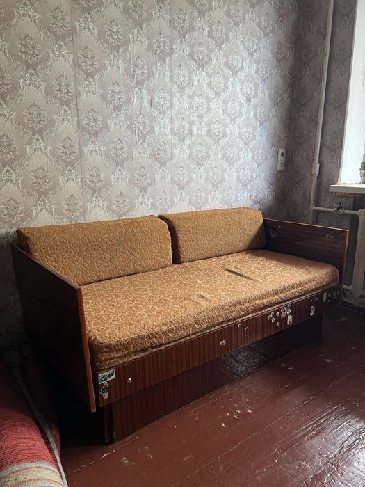 Мебель б/у ж/м Серевный