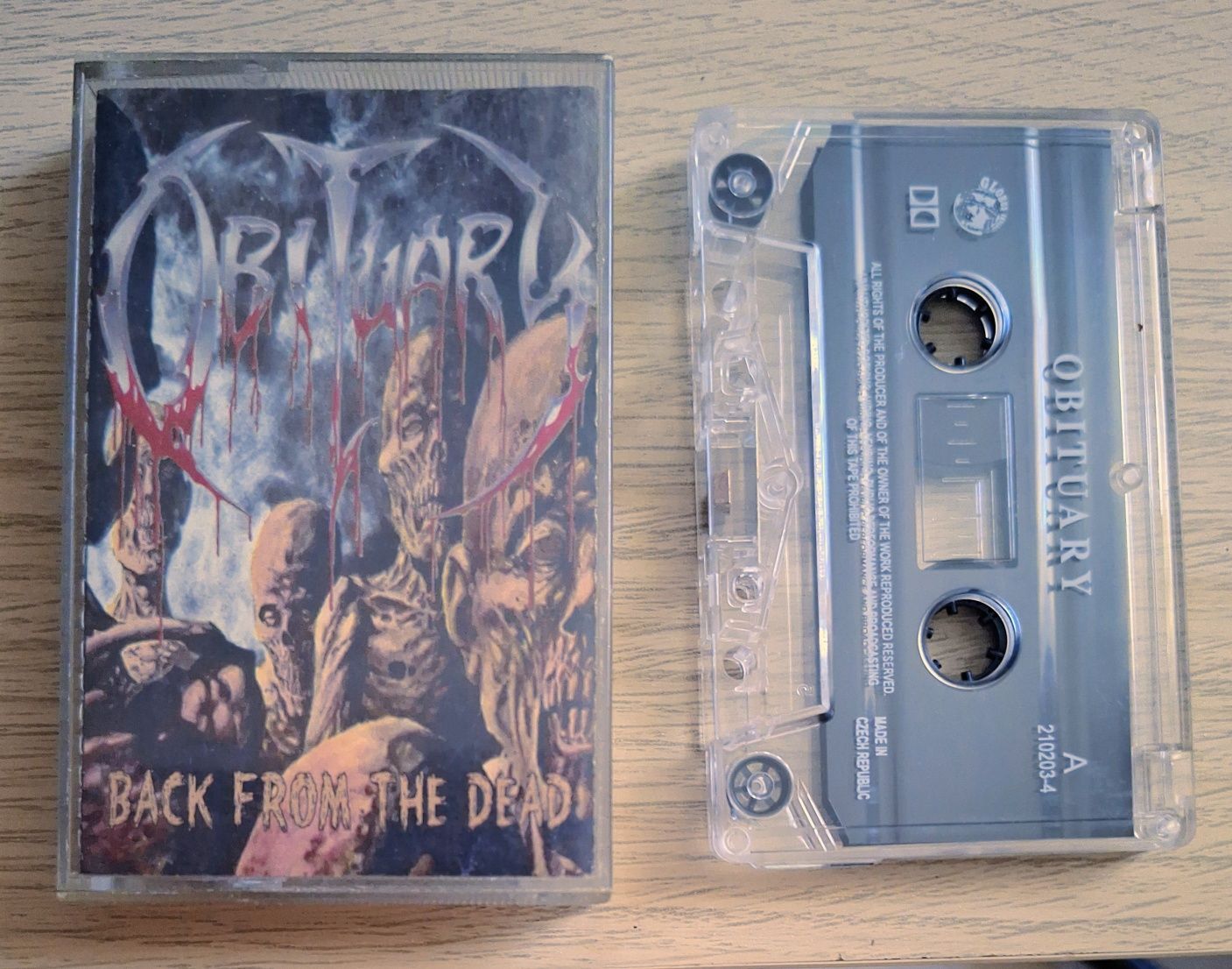 kaseta: Obituary Back from the Dead w naprawdę dobrym stanie