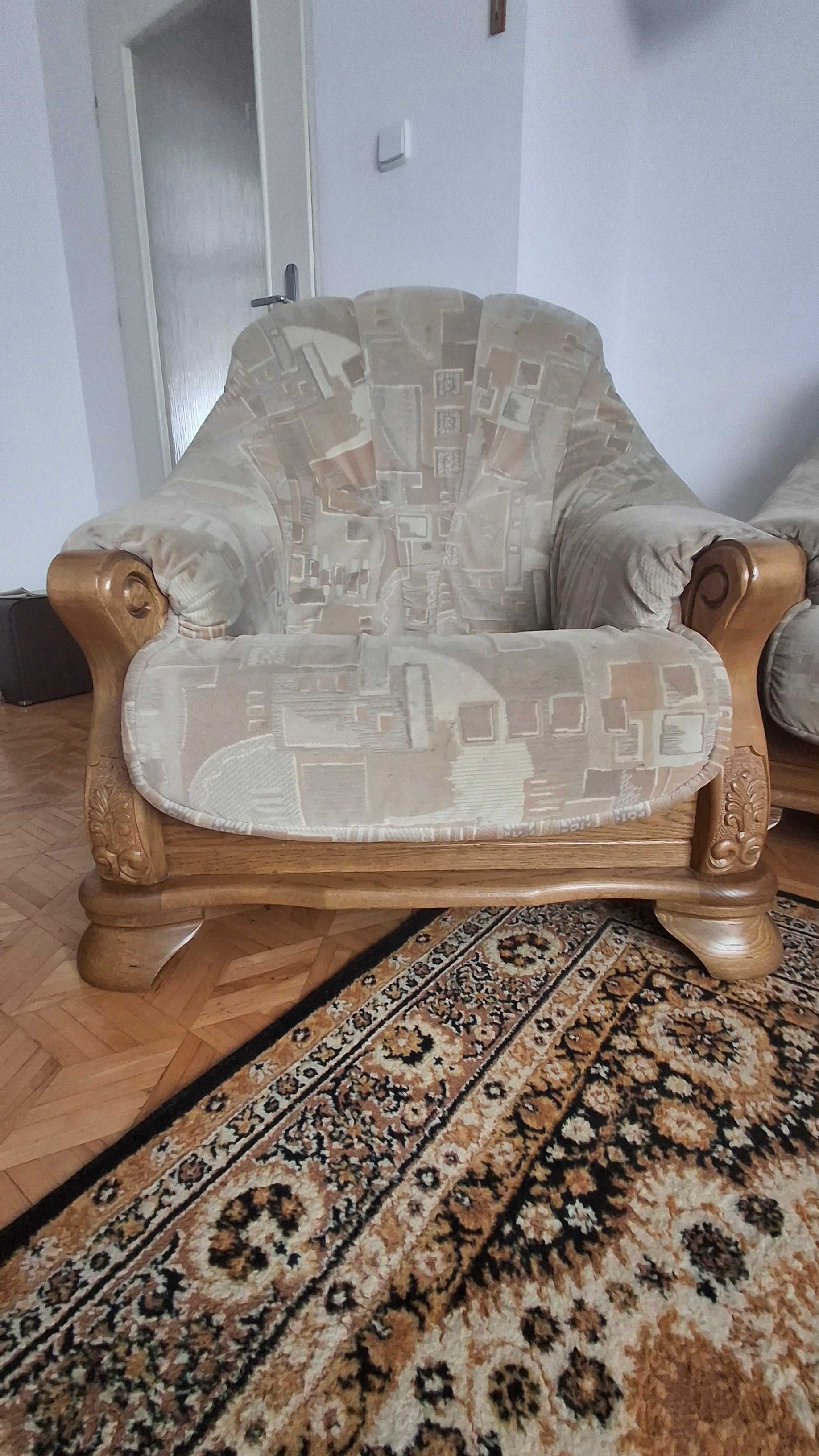 Zestaw ekskluzywnych mebli stylowych firmy KLER