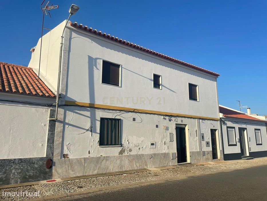 Loja em Viana do Alentejo - Oportunidade Única!