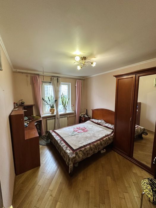 Продаж 3-к квартири Радунська 9Б Троєщина Деснянський район