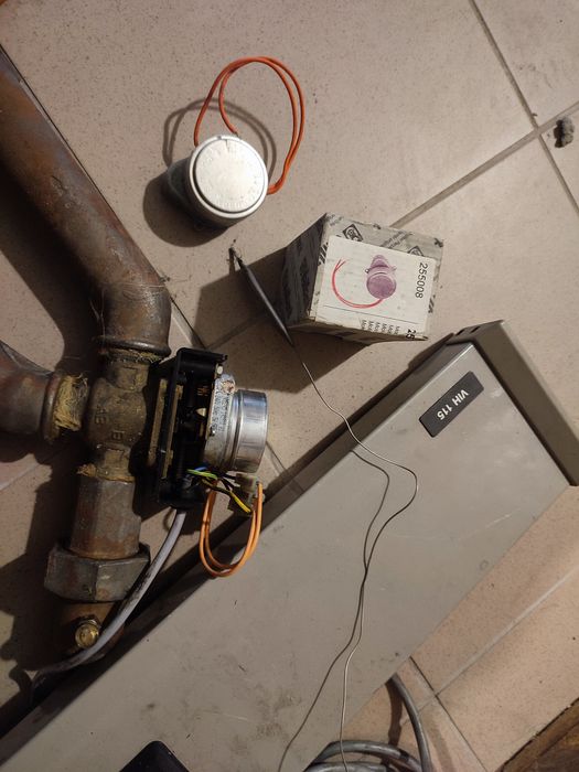 255008 silnik  Vaillant zawór trójdrożny panel  VIH 115 viessmann