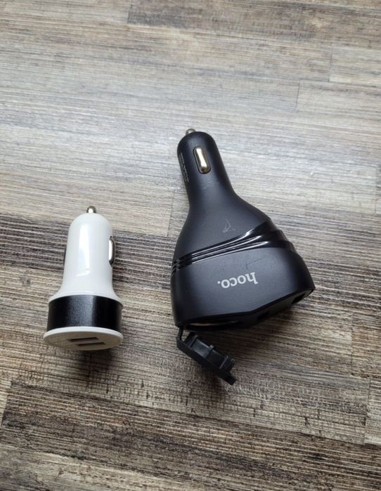 Автомобільний зарядний пристрій Hoco Z34 з прикурювачем.