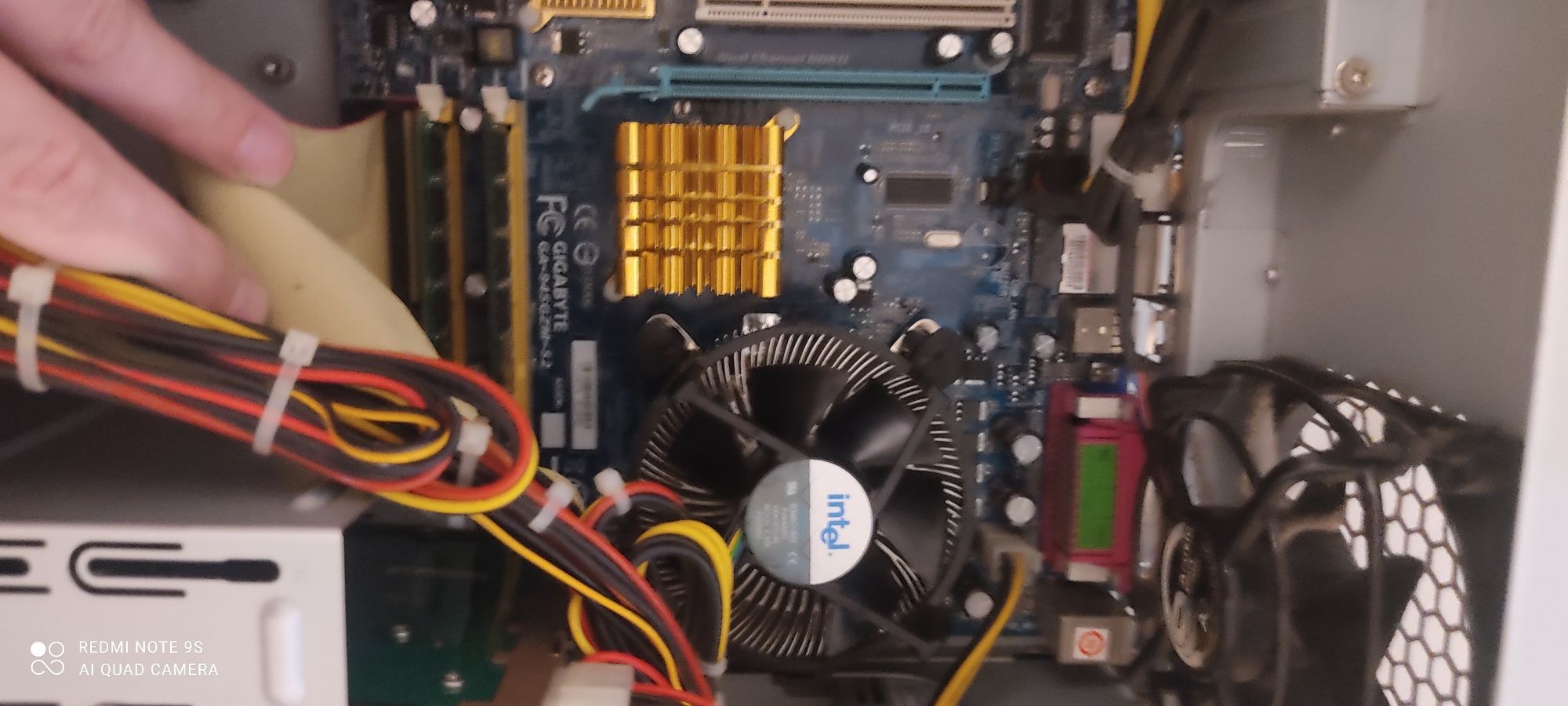Komputer stacjonarny Pentium 4