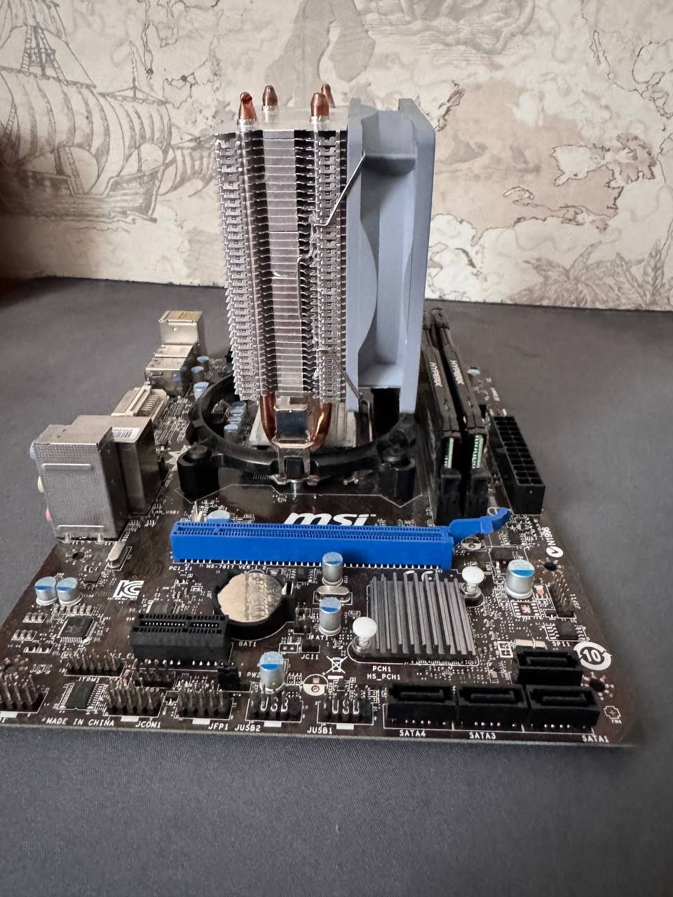 (Торг присутній)Комплект i7-4770(xeon e3 1270 v3) MSI H81M-P33,8GB ram