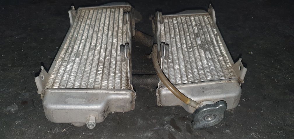 chłodnica chłodnice komplet prawa lewa korek Suzuki Rmz 450 rok 06-08