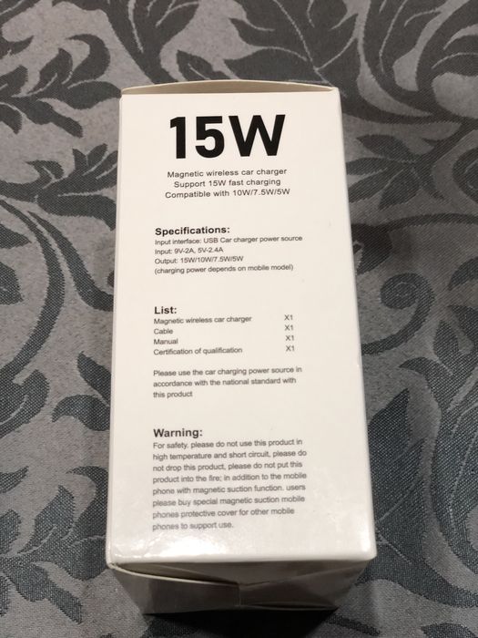 Uchwyt/ładowarka samochodowa