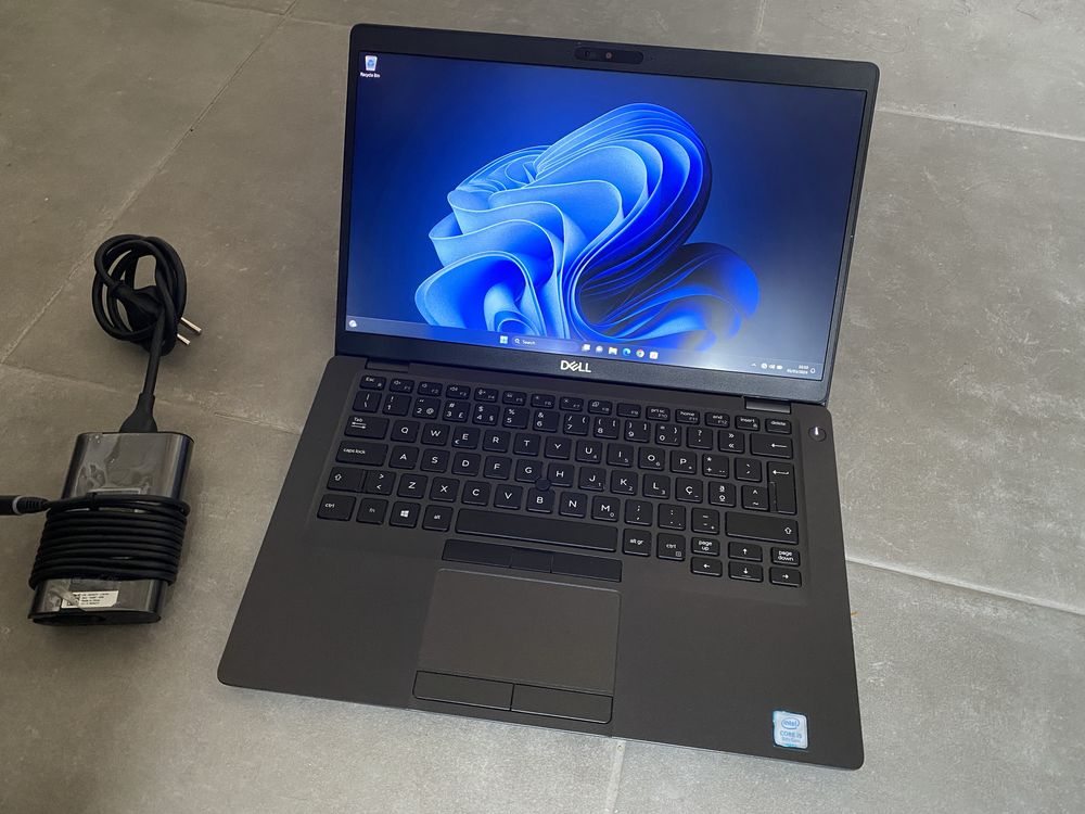 Dell Latitude 5400 14" FullHD/i5-8265u/32GB RAM + Nvme M.2 256GB