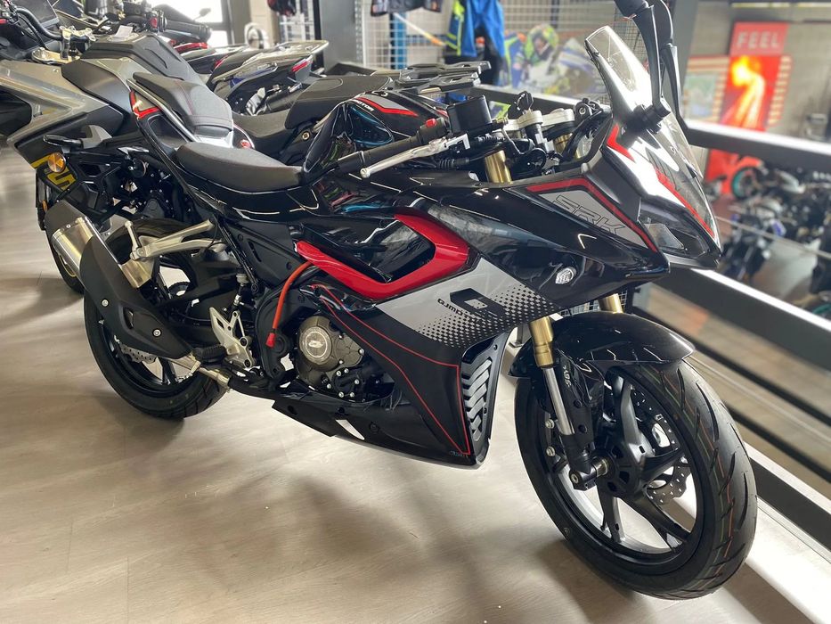 QJ Motor SRK 125R 125R Carta de Carro