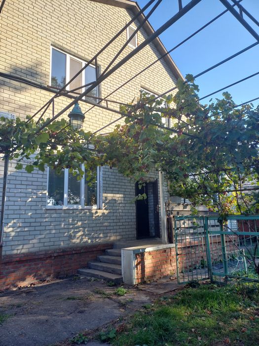 Будинок в гарному місці