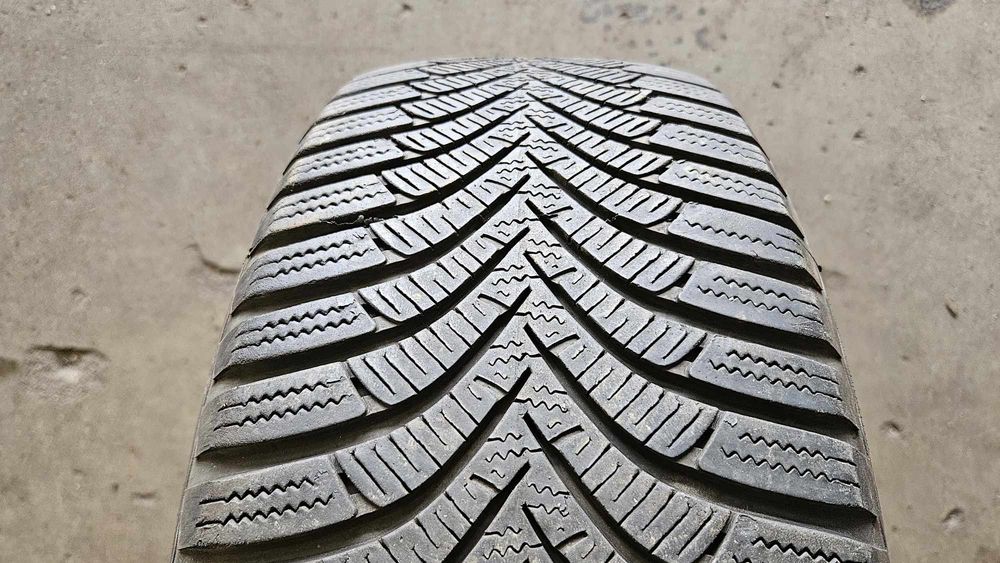 2x 205/55R16 91H Hankook Winter i*cept RS2 W452 / 2x 5,5mm