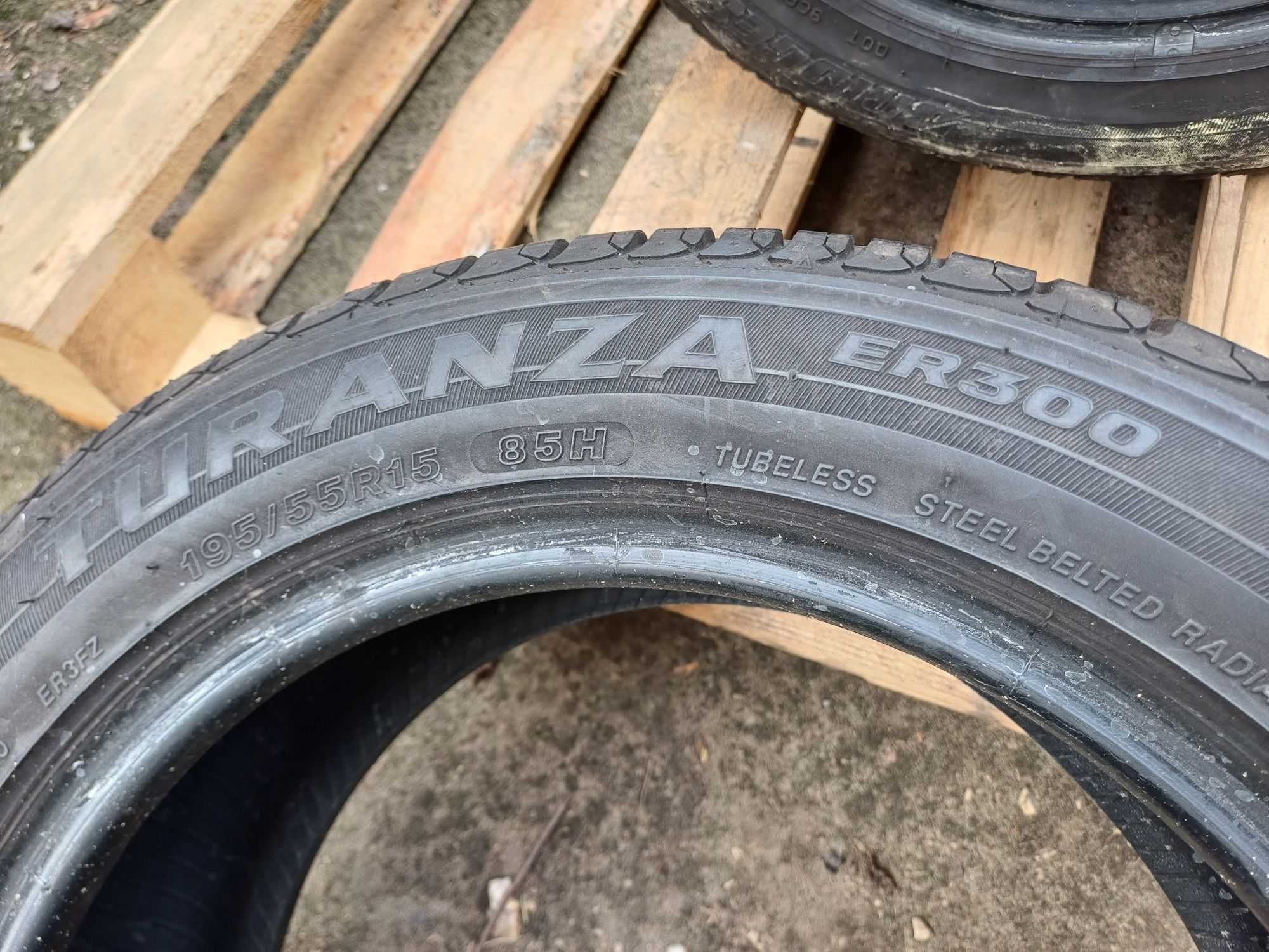 Opony lato 195 55 R15 Bridgestone Turanza ER300 85H rant ochronny