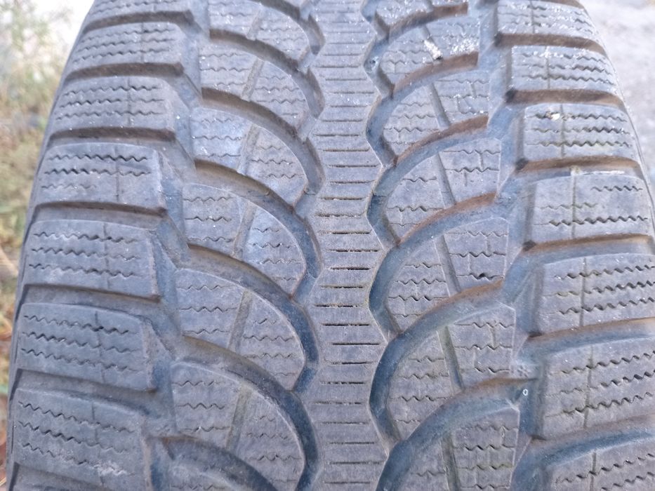 245/45 R19 зима BRIDGESTONE