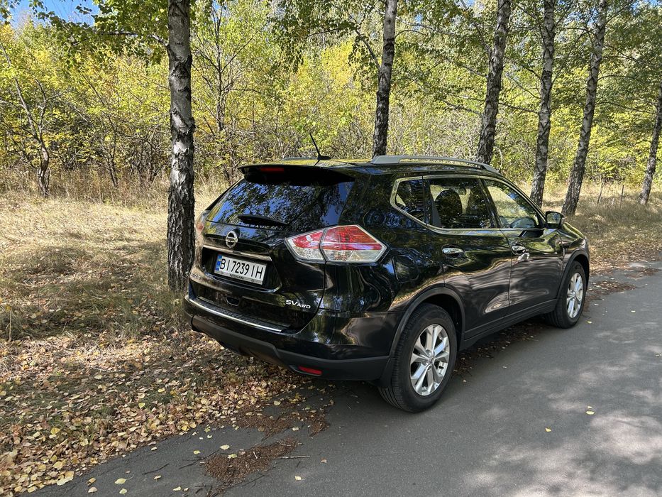 Nissan Rogue 2.5 SV AWD 2016 газ бензин