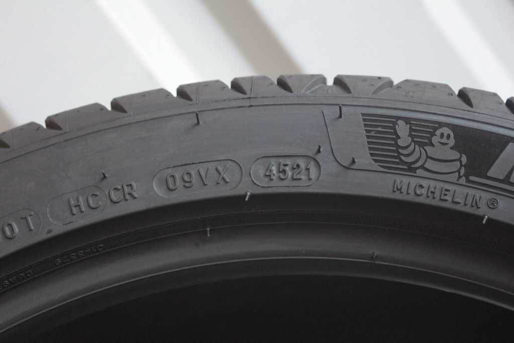 225/40/18 Michelin Primacy 4 225/40 R18 1x8mm 2021r