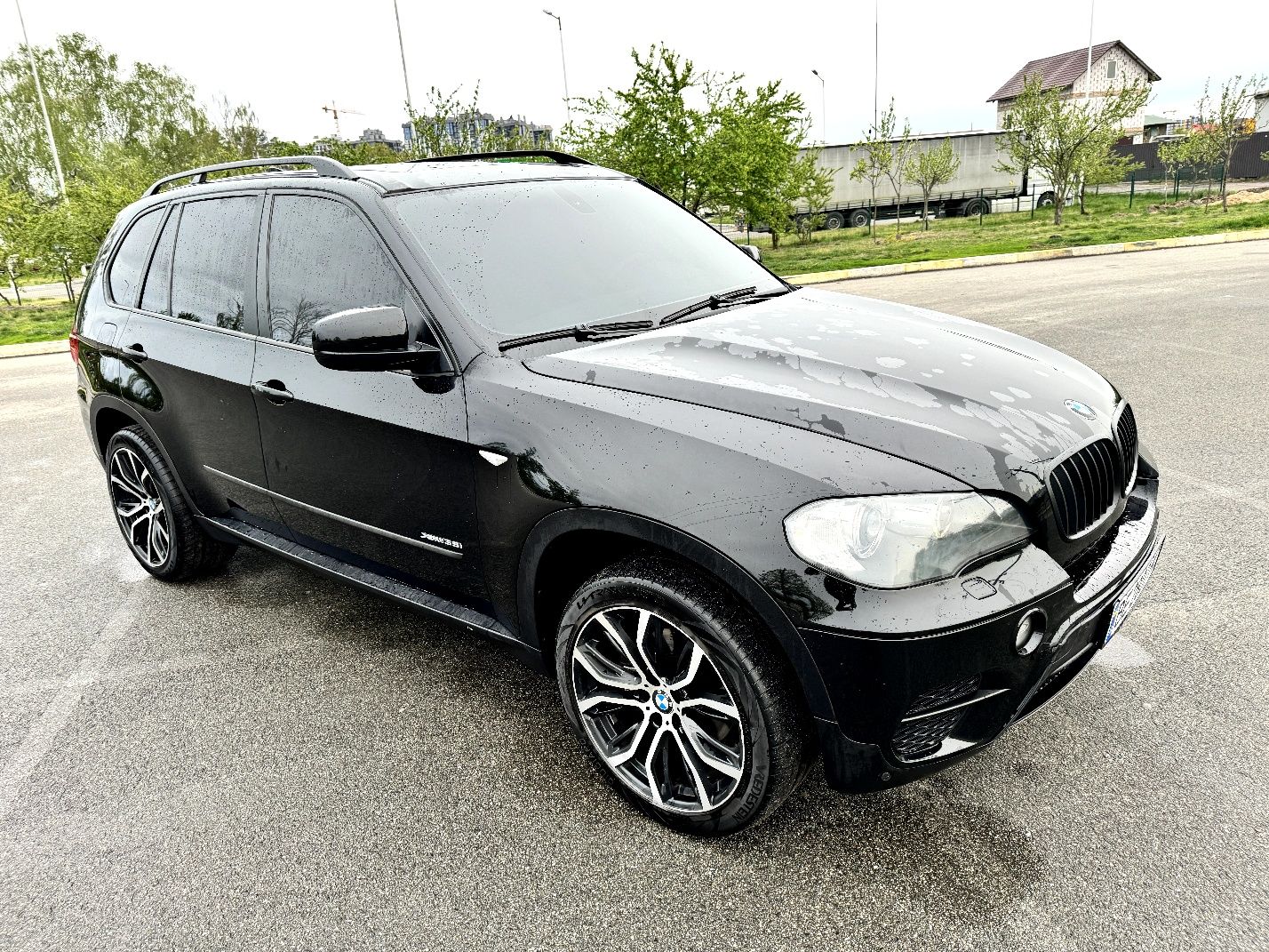 Продам BMW X5 Гарний