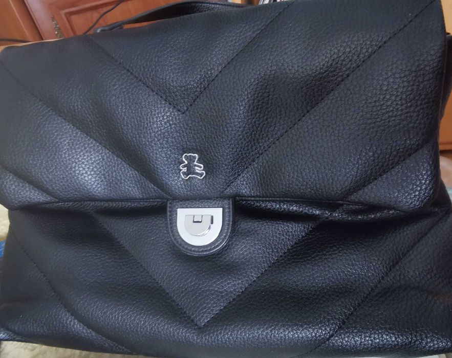 Lulu Castagnette czarna listonoszka ala chanelka