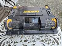 Радіоприймач DeWalt DWST1-81079 TSTAK



+1
На зображенні