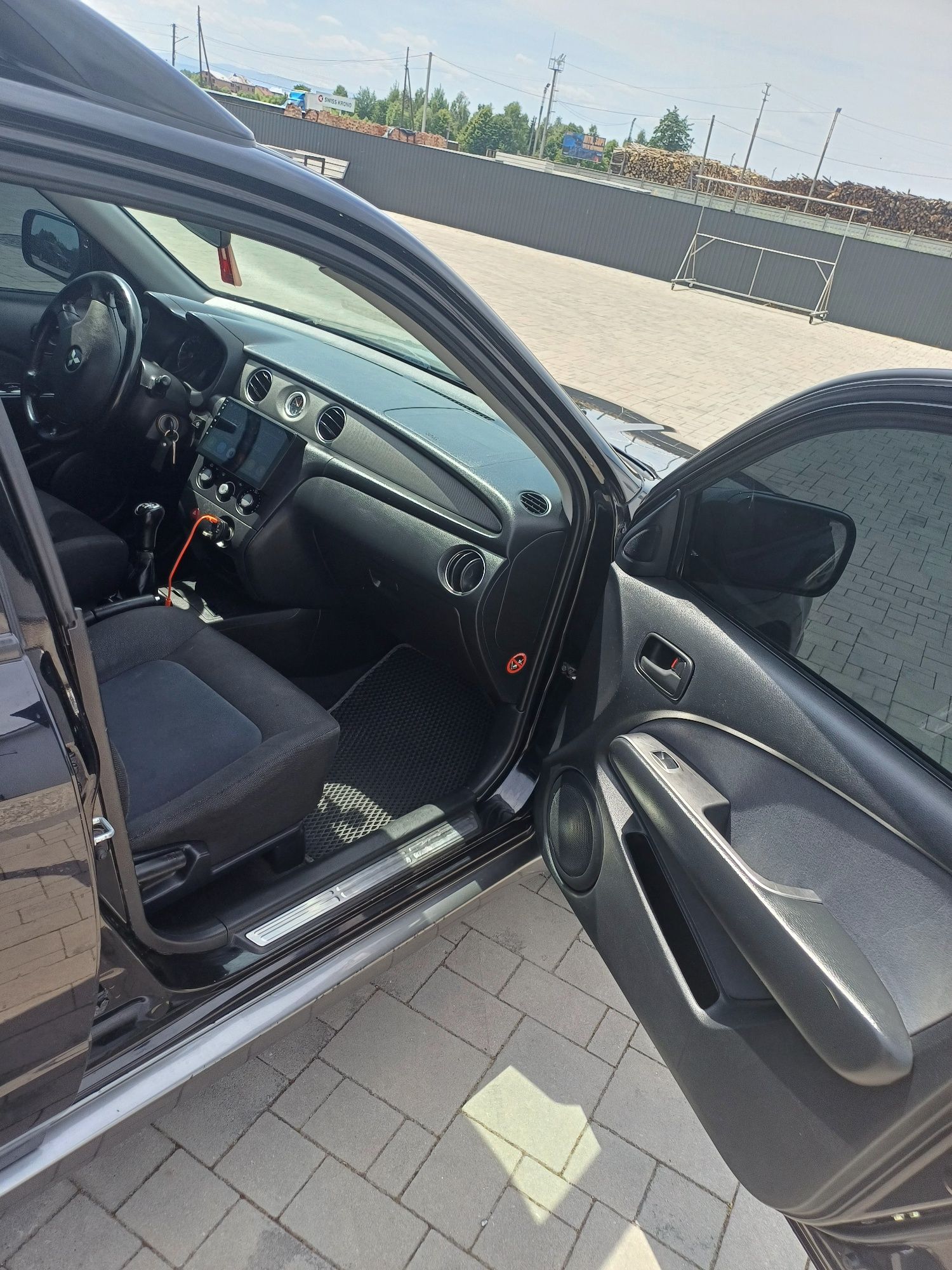 Продається Mitsubishi Outlander 2005р. 2.0 Газ.Бензин