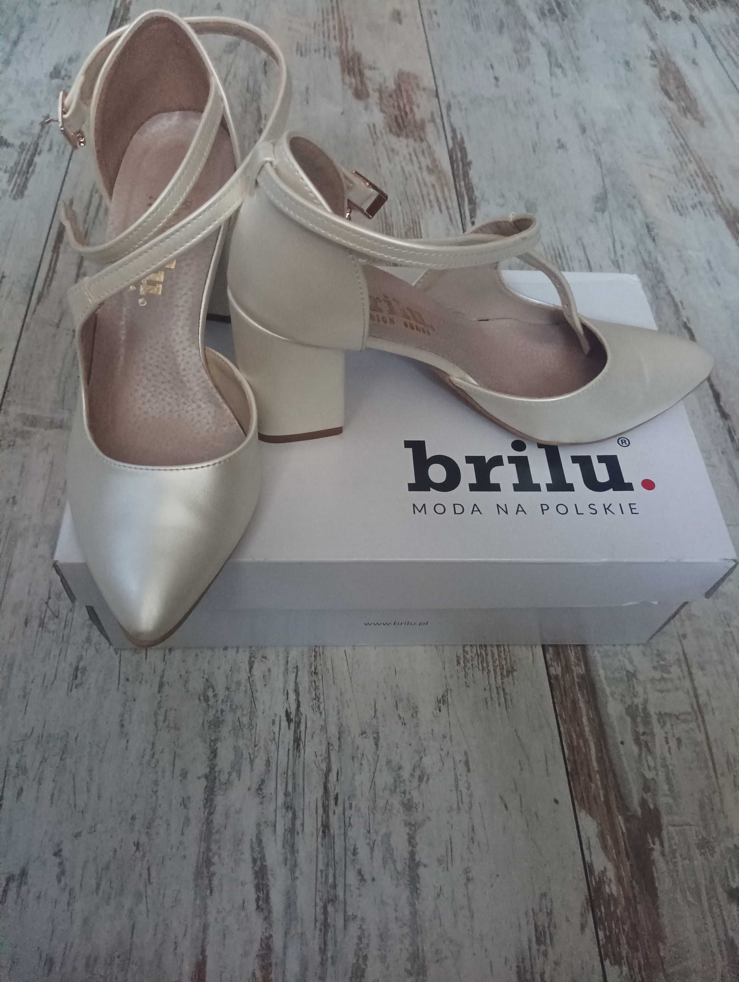 Buty ślubne damskie