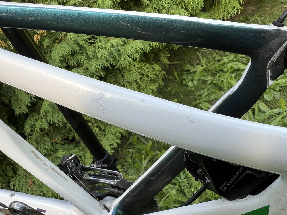 Uszkodzony Frameset Bianchi Aria z grupa Ultegra kolarka szosa