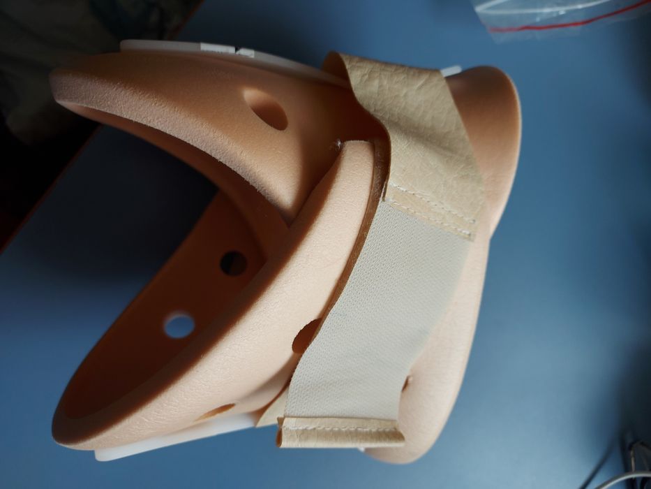 Продам корсет головодержатель