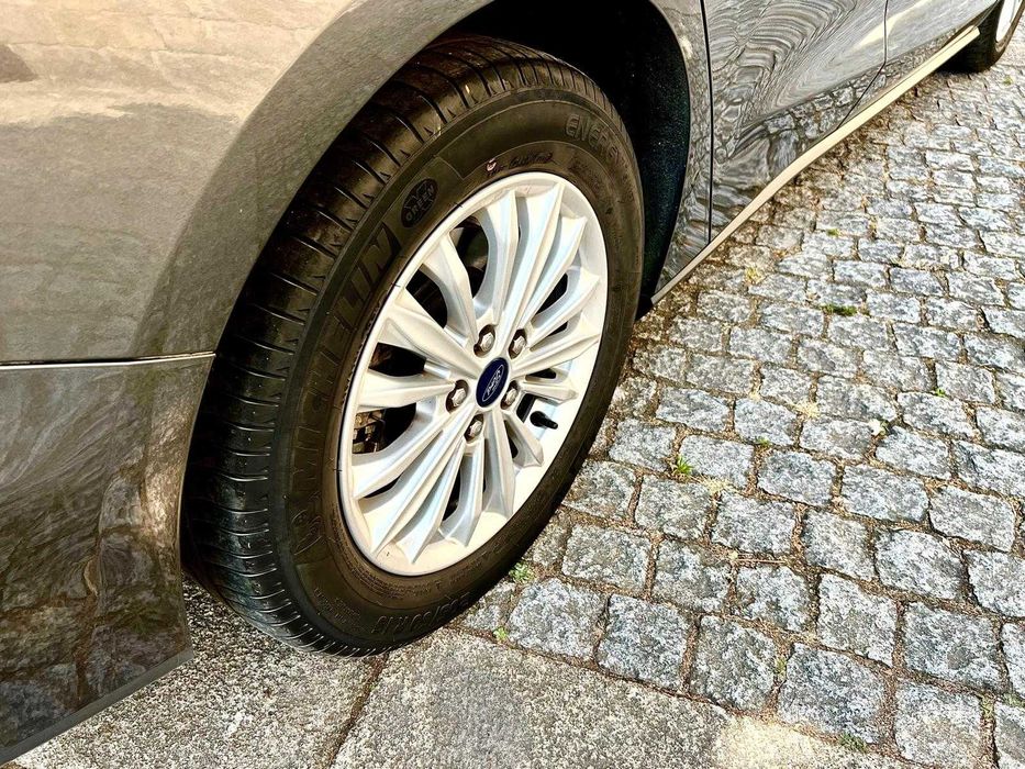 FORD Focus SW 1.5 Eco Blue Titanium Best c/ nova