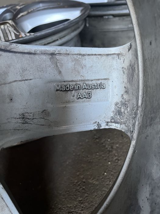 Продам диски Audi r18 (оригінал)