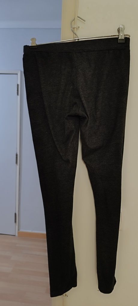 Leggings cinza escuro tamanho M. Usado