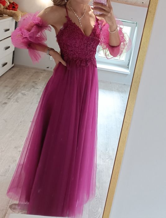 Sukienka lossal tiulowa