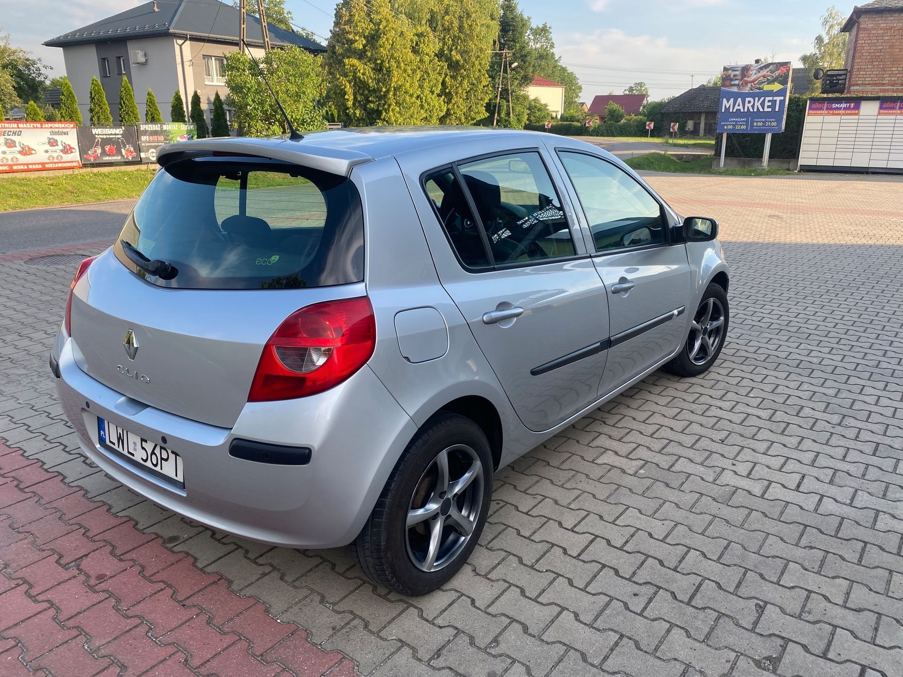 Renault Clio niski przebieg