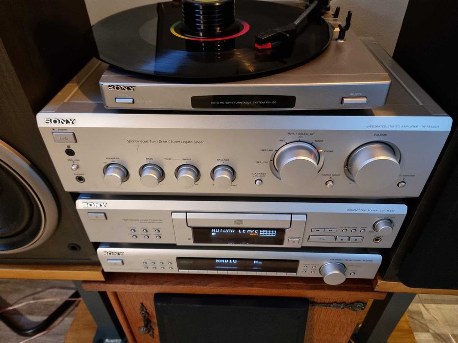 Wieża stereo Sony 3 segmenty + mały bonus