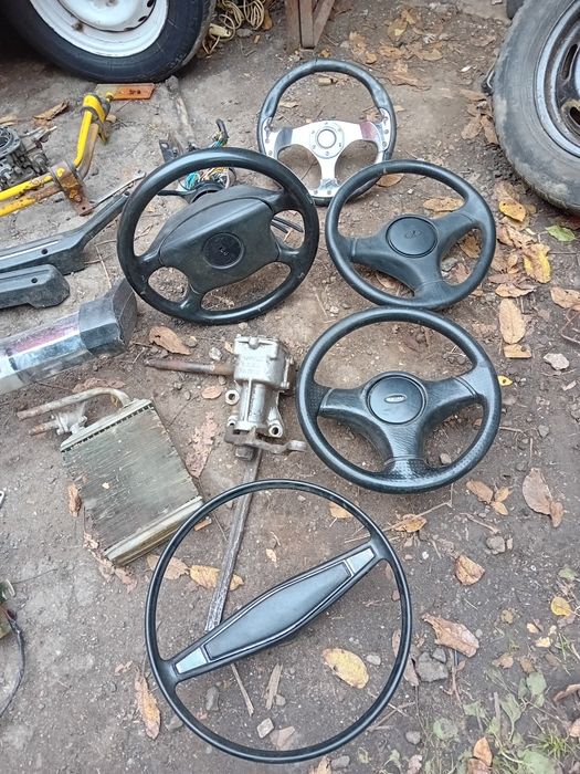 Продам вульову колонку з валом рульом тягами наконєчніками та інши